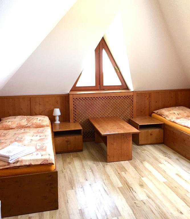 Hotel Lidicka Bouda Pec pod Snezkou Bilik gambar